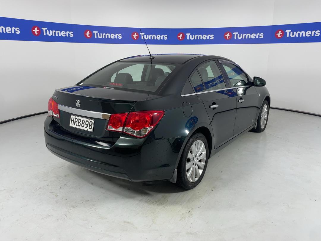 Photo '7' of Holden Cruze