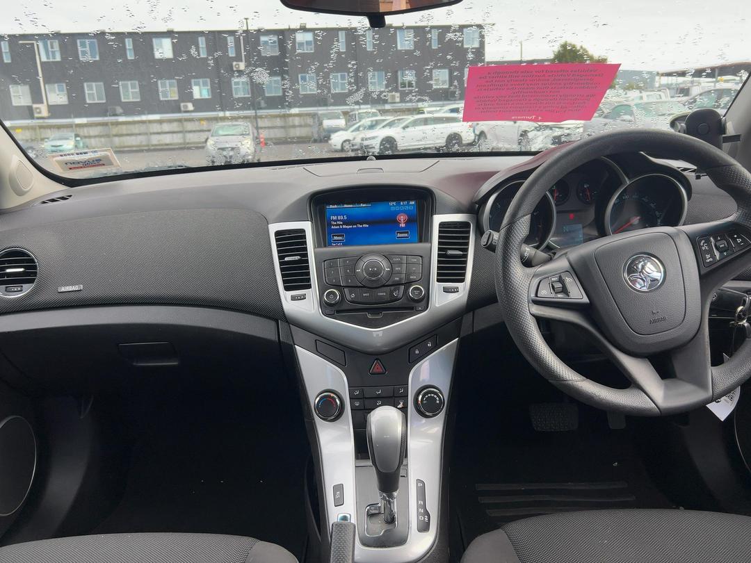 Photo '15' of Holden Cruze Equipe HB Photo '15' of Holden Cruze Equipe HB