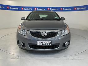 Photo '2' of Holden Cruze