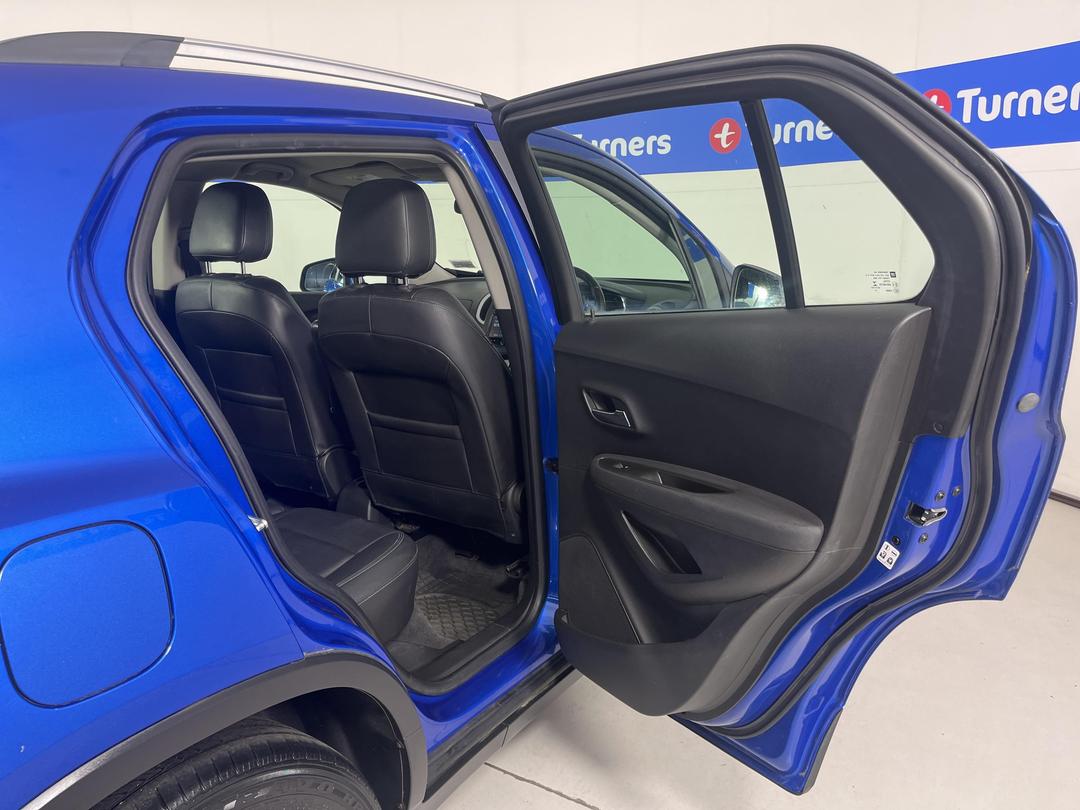 Photo '19' of Holden Trax