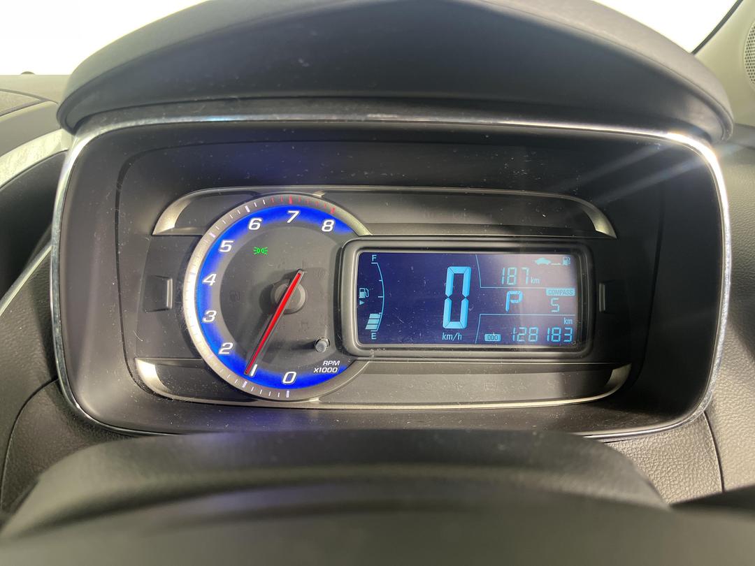 Photo '21' of Holden Trax