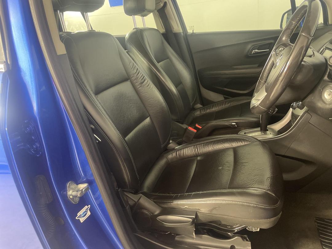 Photo '16' of Holden Trax