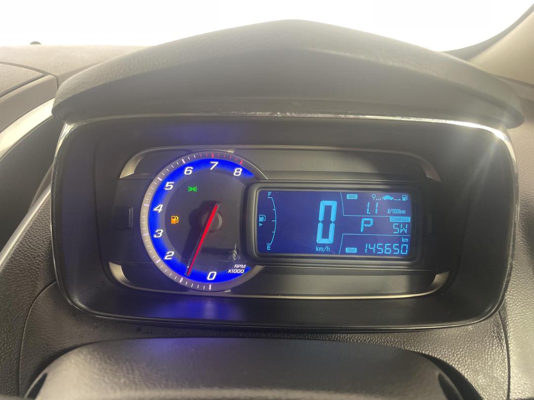 Photo '21' of Holden Trax