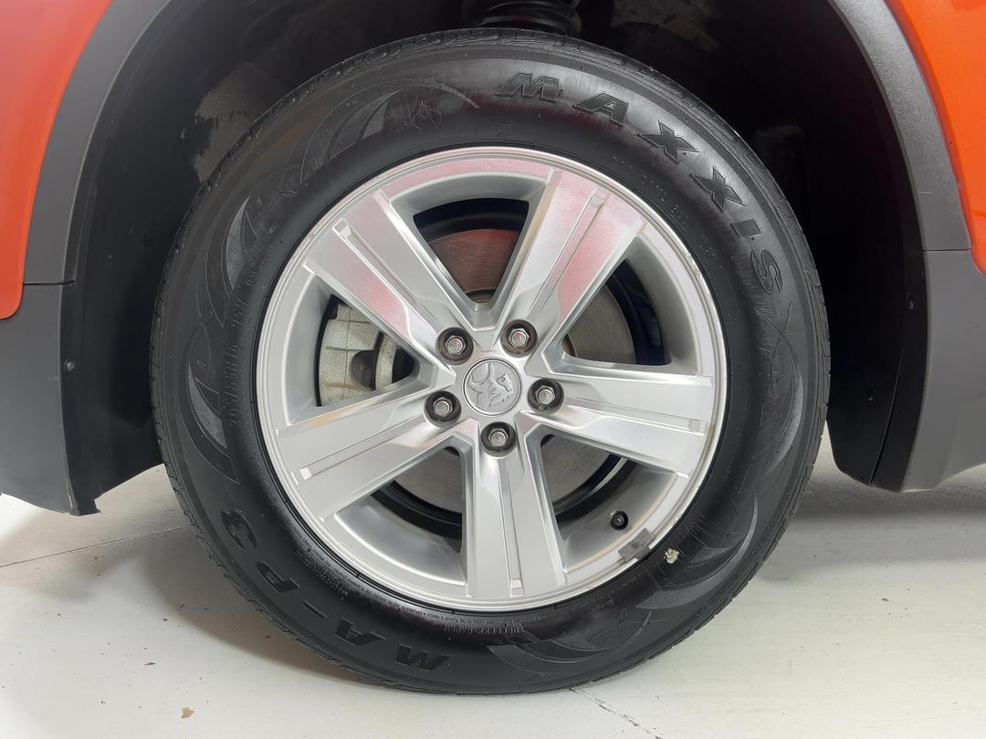 Photo '10' of Holden Trax
