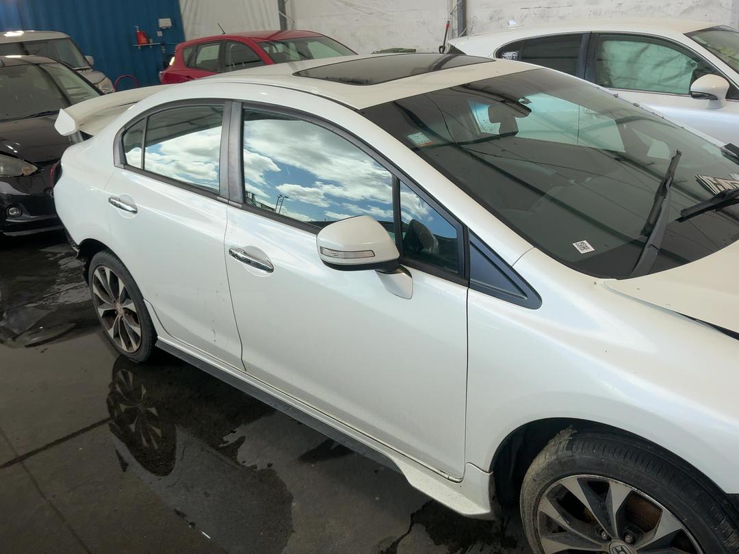 Photo '3' of Honda Civic LN Photo '3' of Honda Civic LN