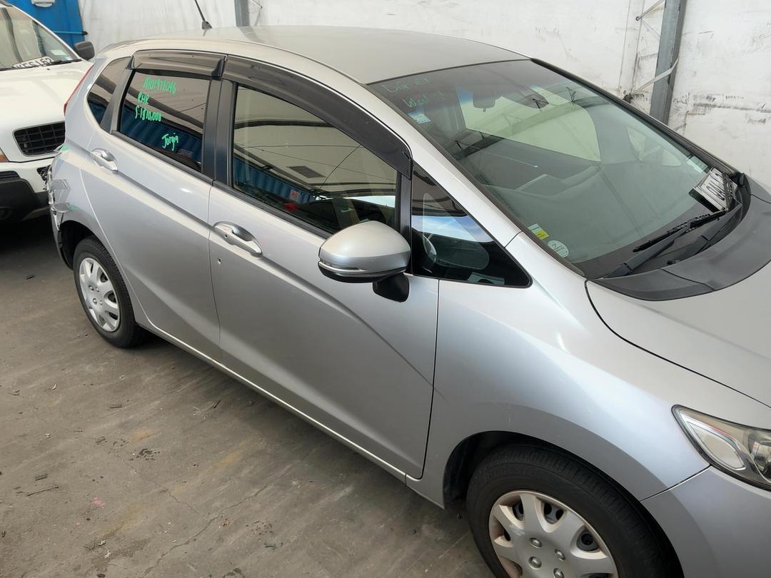 Photo '3' of Honda FIT