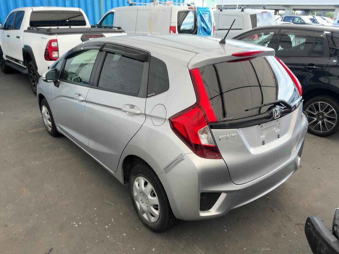 Photo '7' of Honda FIT