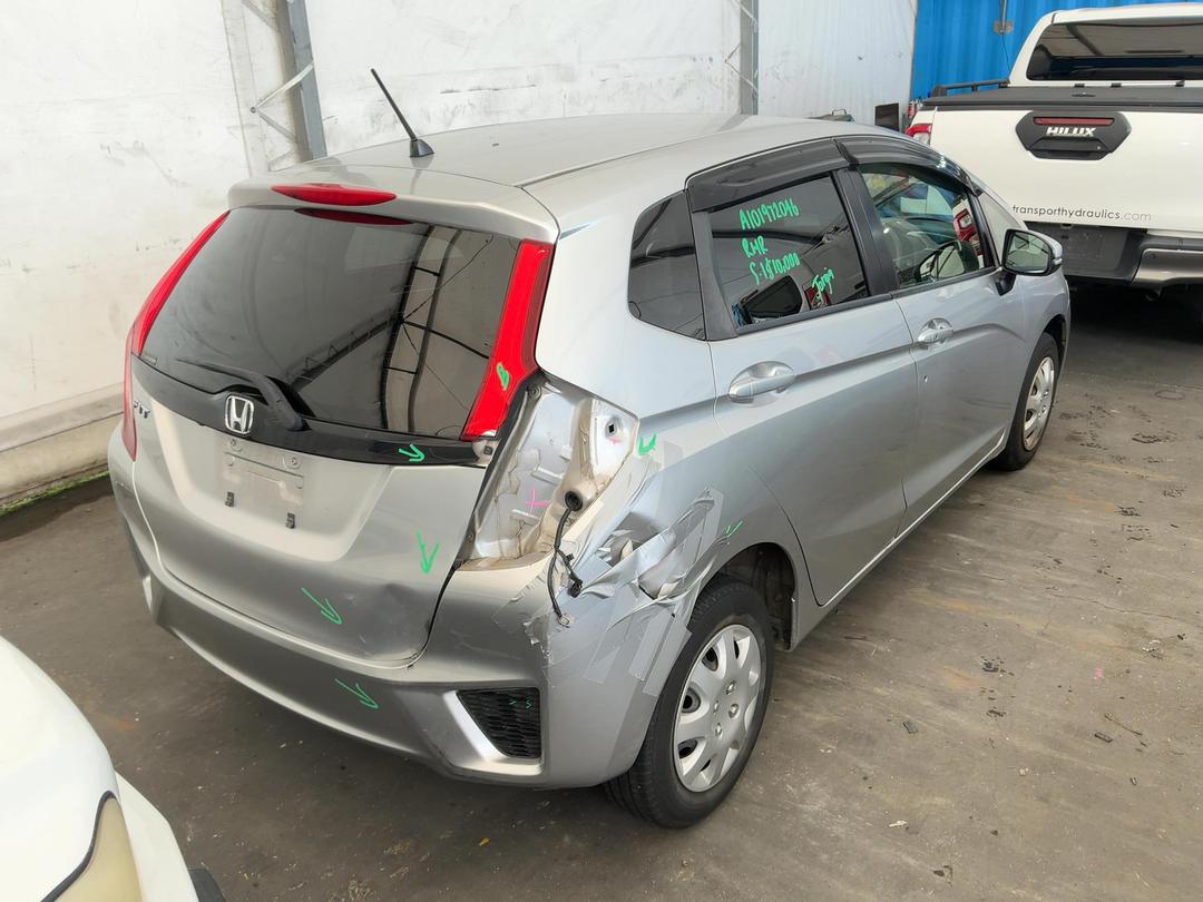 Photo '10' of Honda FIT