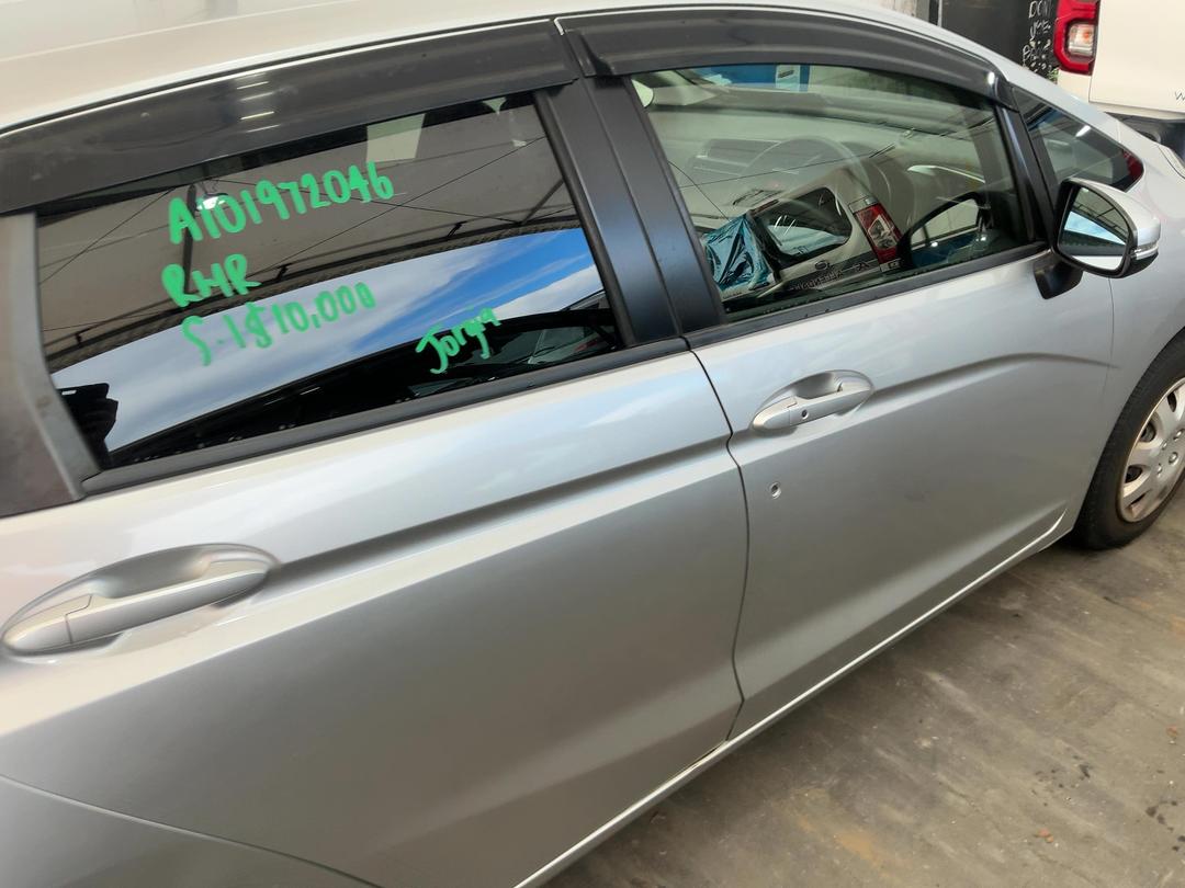 Photo '14' of Honda FIT