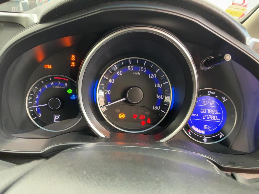 Photo '17' of Honda FIT