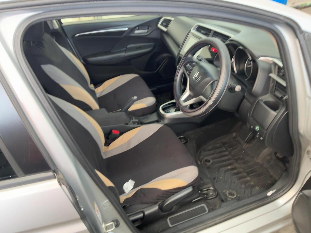 Photo '19' of Honda FIT