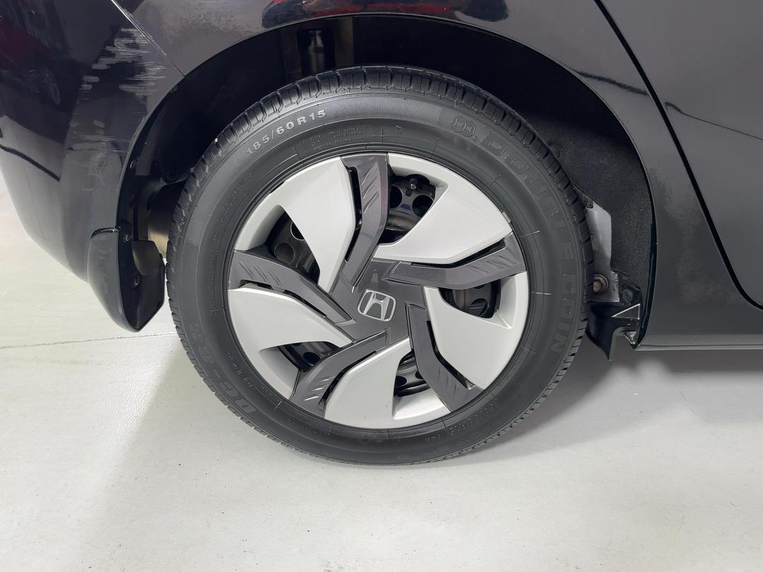 Photo '12' of Honda FIT