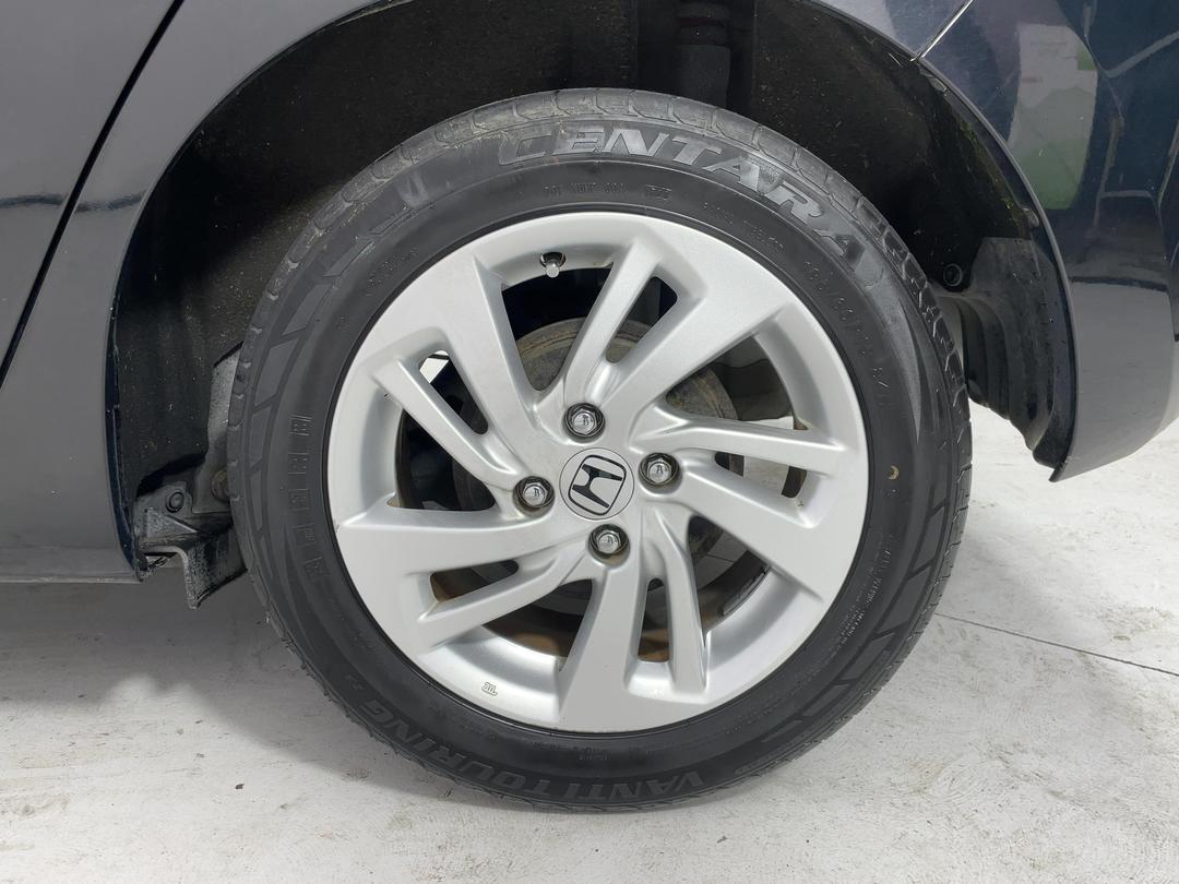 Photo '11' of Honda FIT