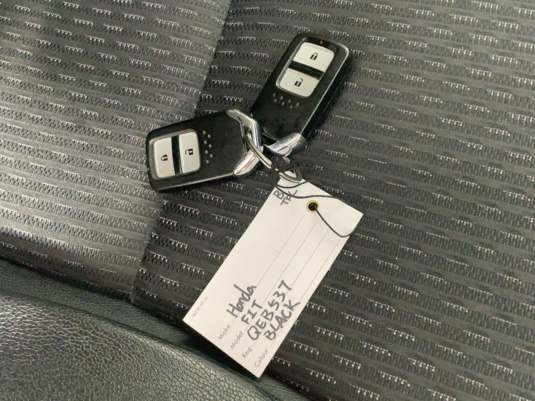 Photo '22' of Honda FIT