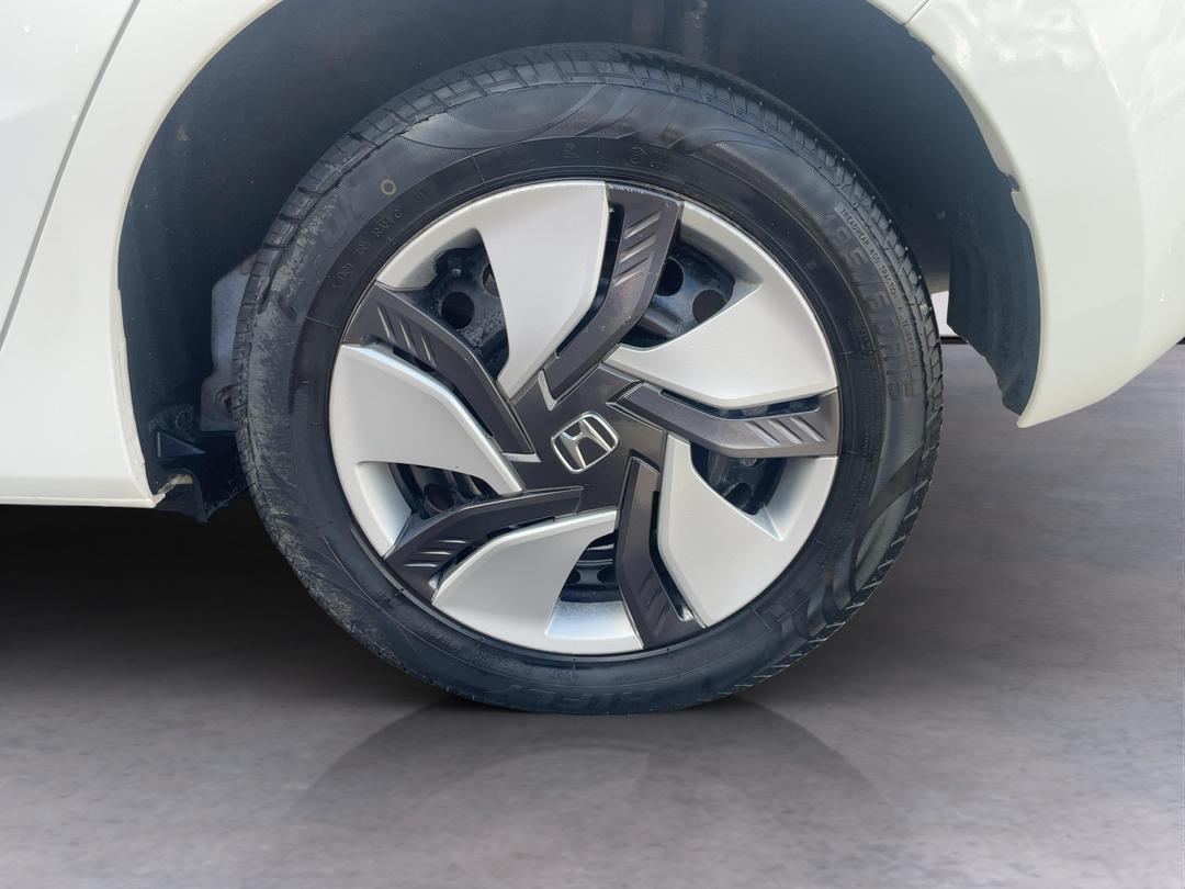 Photo '11' of Honda FIT