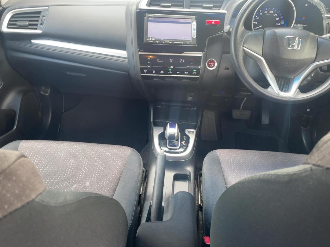 Photo '18' of Honda FIT