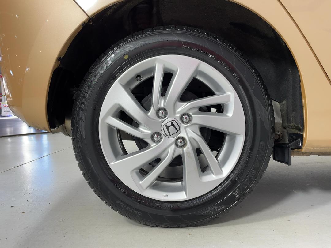 Photo '12' of Honda FIT