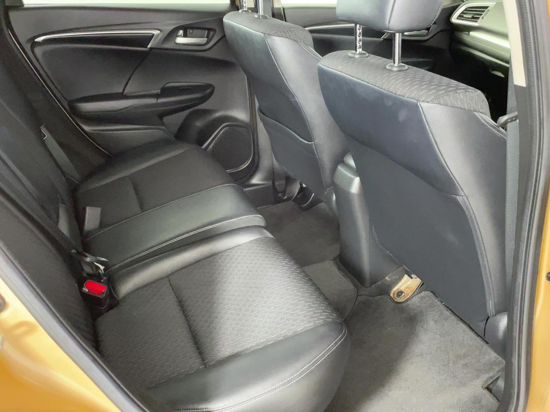 Photo '20' of Honda FIT