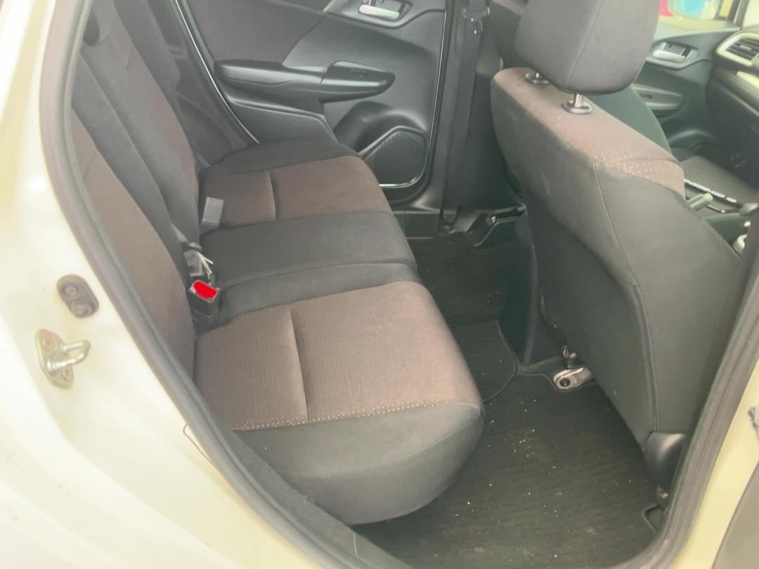 Photo '7' of Honda FIT Photo '7' of Honda FIT