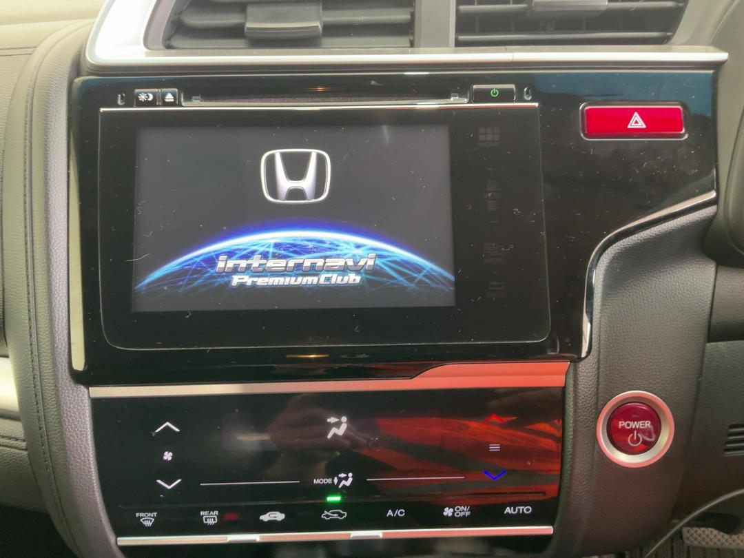 Photo '11' of Honda FIT Photo '11' of Honda FIT