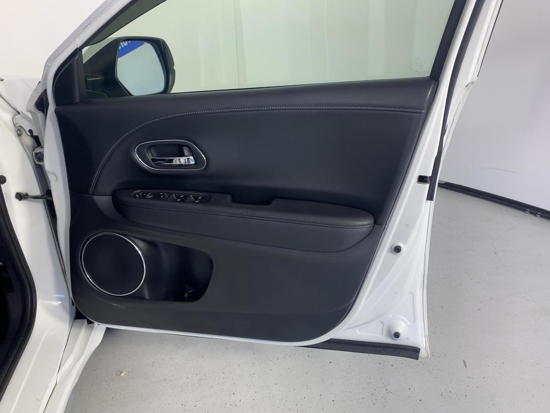 Photo '15' of Honda Vezel