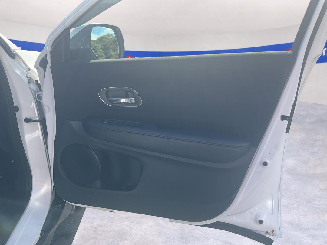 Photo '15' of Honda Vezel