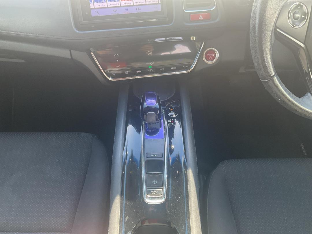 Photo '18' of Honda Vezel