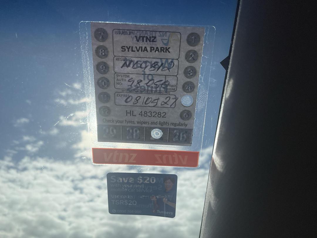 Photo '24' of Honda Vezel