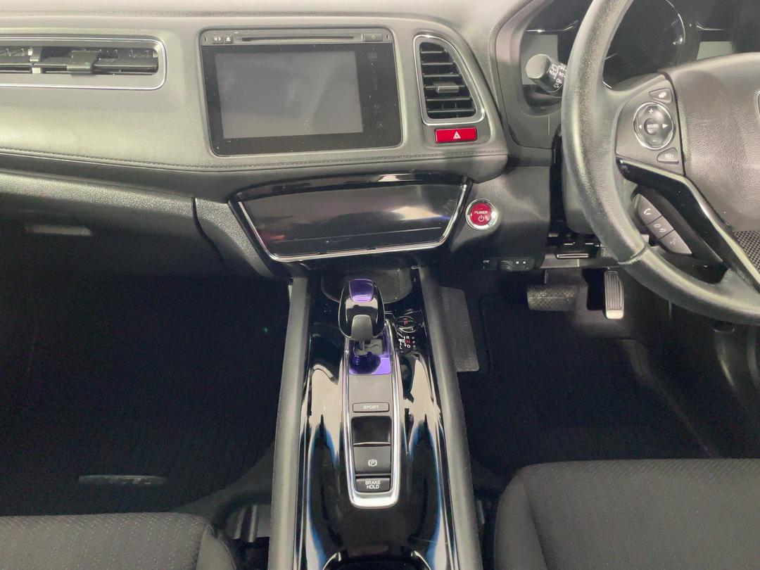Photo '18' of Honda Vezel