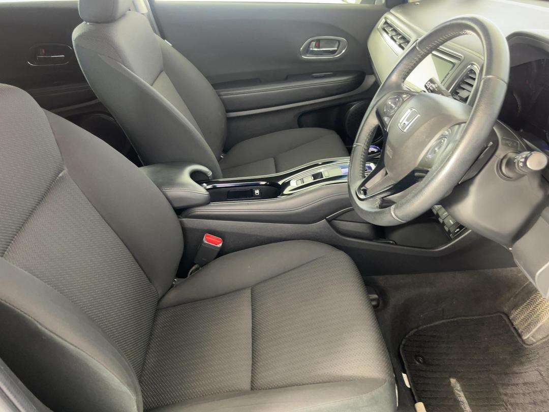 Photo '16' of Honda Vezel
