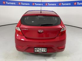 Photo '6' of Hyundai Accent