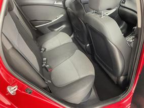 Photo '20' of Hyundai Accent