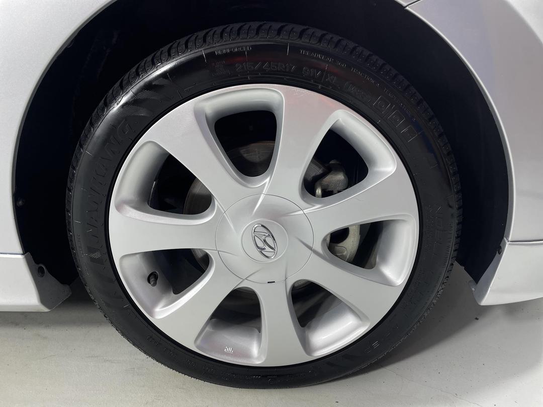 Photo '9' of Hyundai Elantra