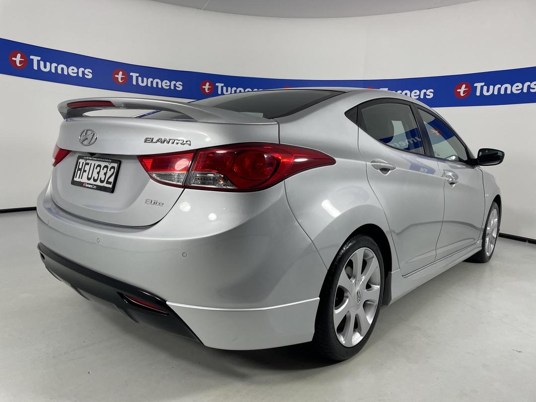 Photo '7' of Hyundai Elantra