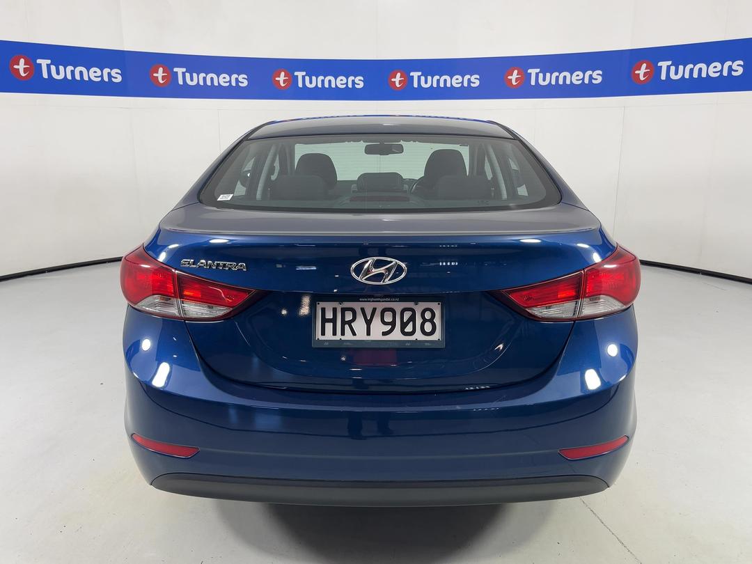 Photo '6' of Hyundai Elantra