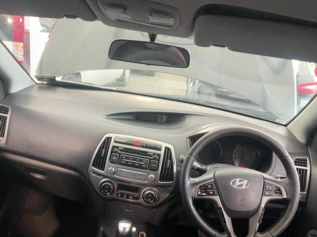 Photo '22' of Hyundai I20 PB Photo '22' of Hyundai I20 PB