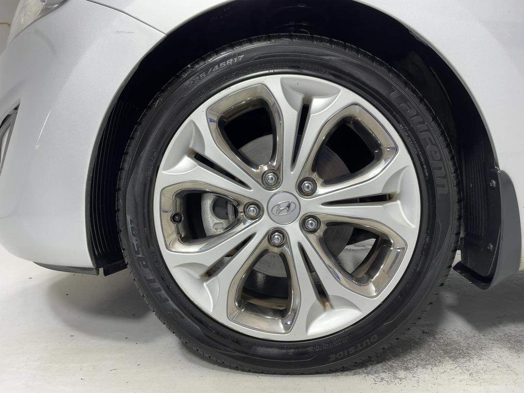 Photo '10' of Hyundai I30