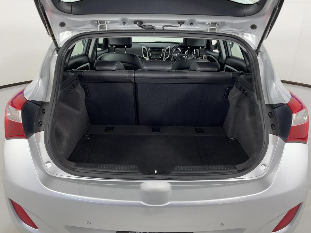Photo '14' of Hyundai I30