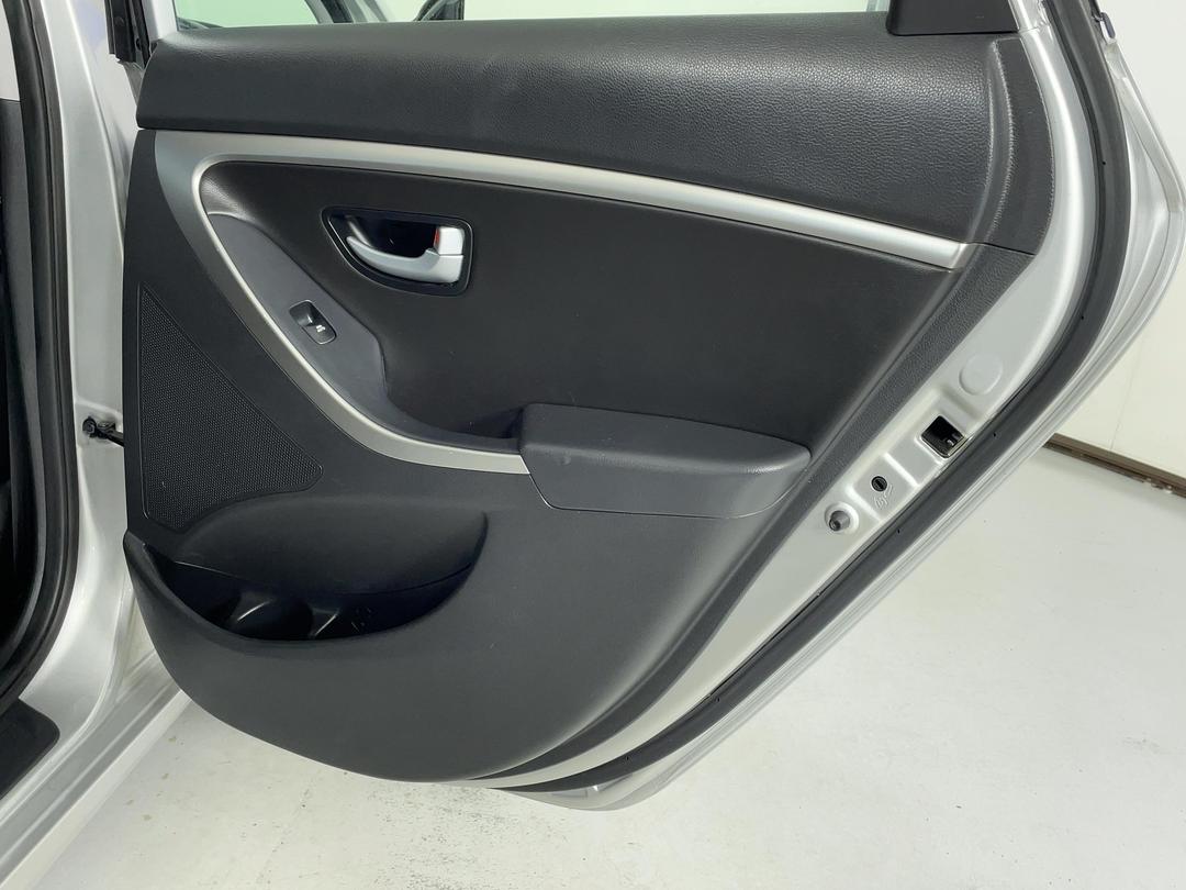 Photo '19' of Hyundai I30