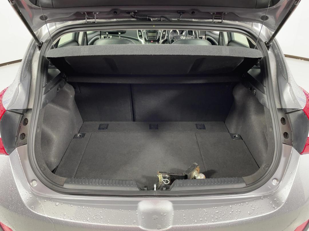 Photo '12' of Hyundai I30 GD Photo '12' of Hyundai I30 GD