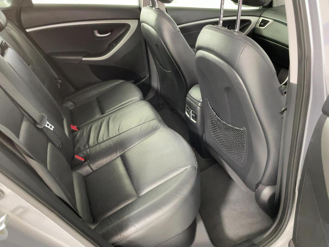Photo '16' of Hyundai I30 GD Photo '16' of Hyundai I30 GD