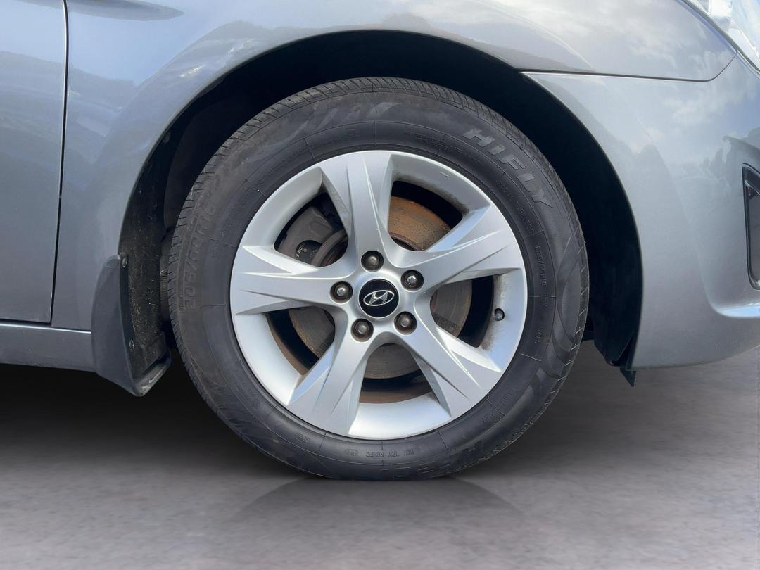 Photo '9' of Hyundai I40