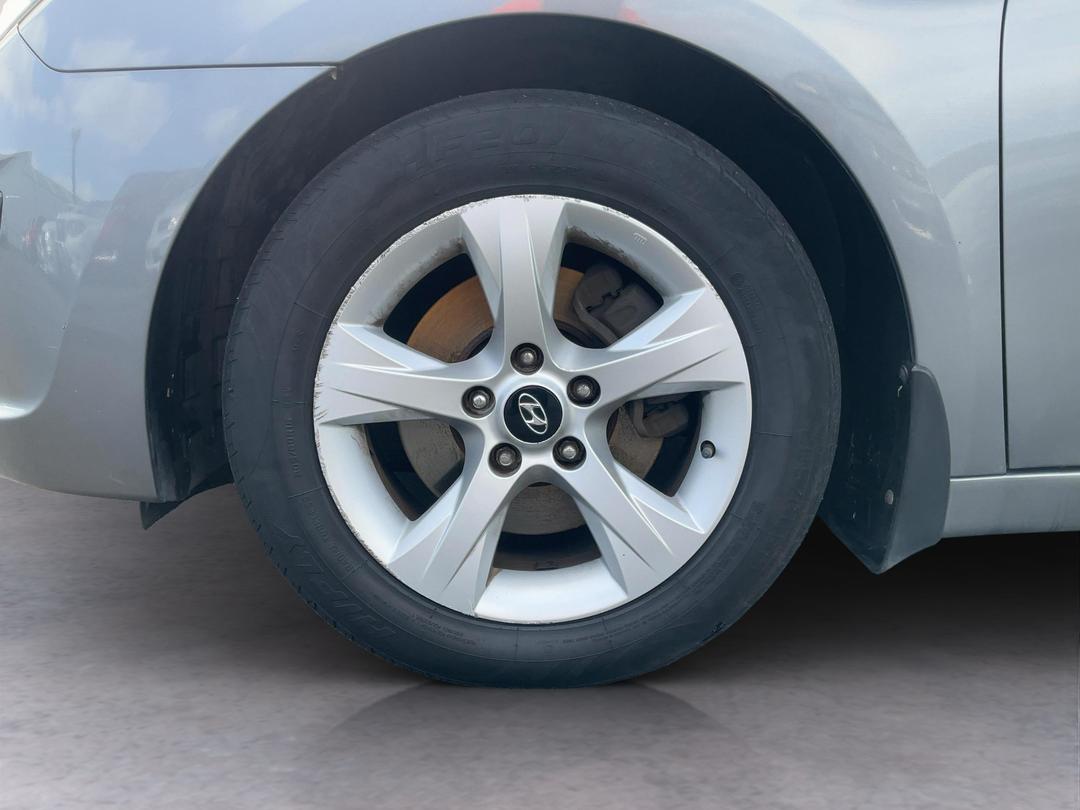 Photo '10' of Hyundai I40