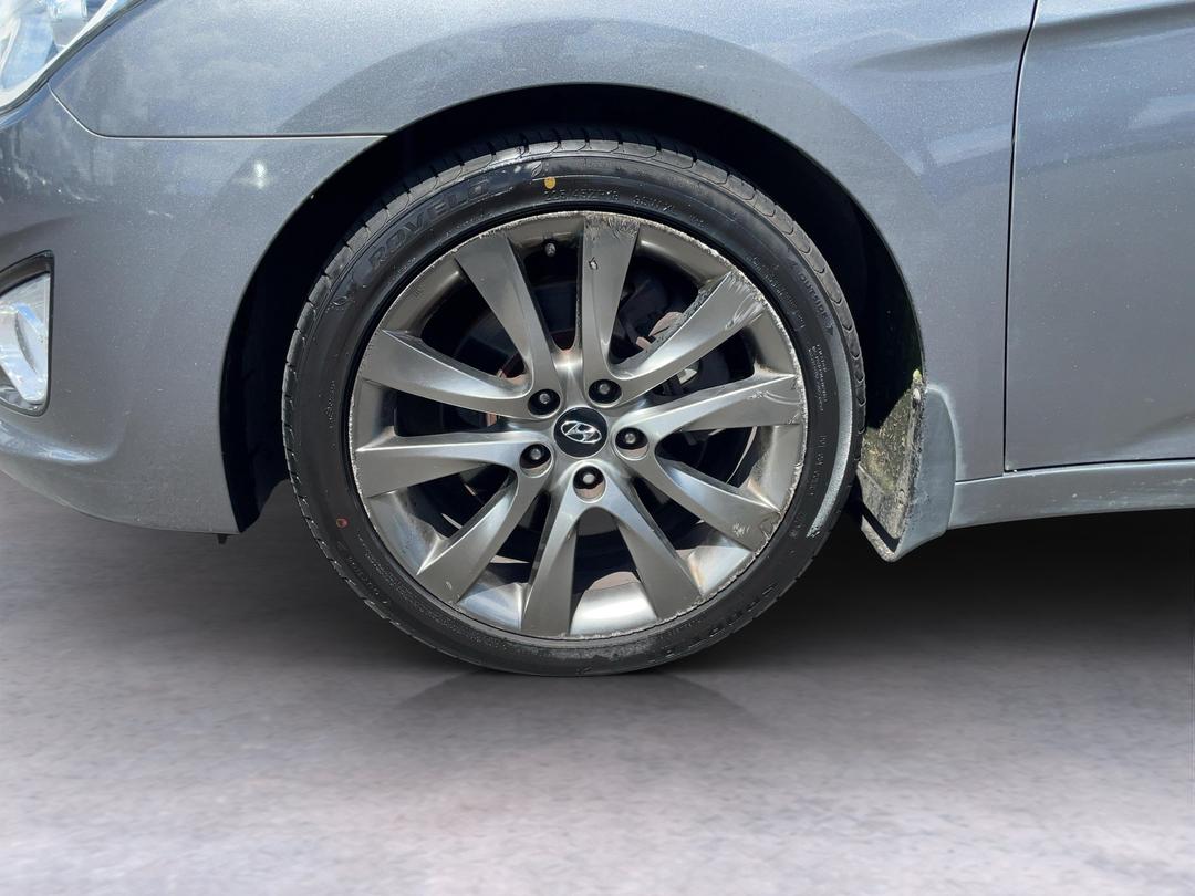 Photo '10' of Hyundai I40