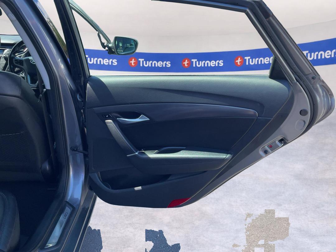 Photo '19' of Hyundai I40