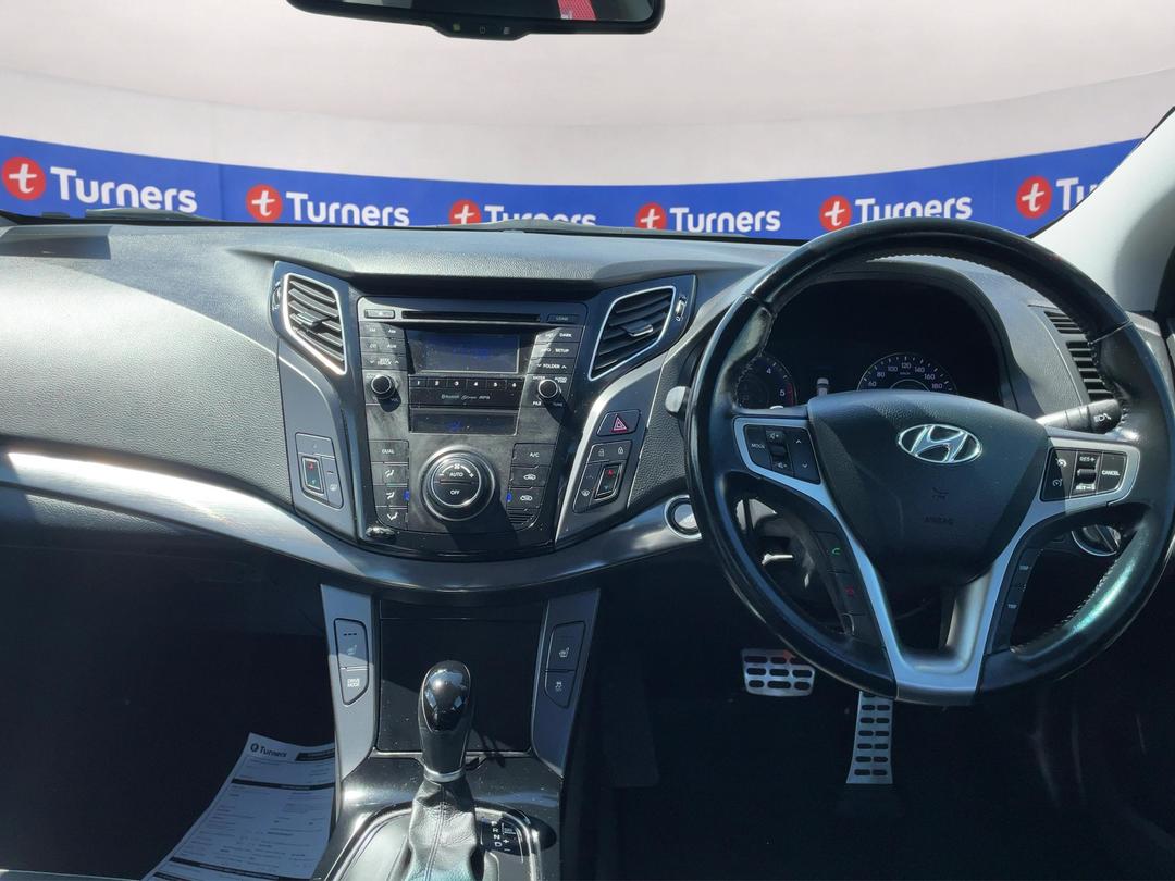Photo '17' of Hyundai I40