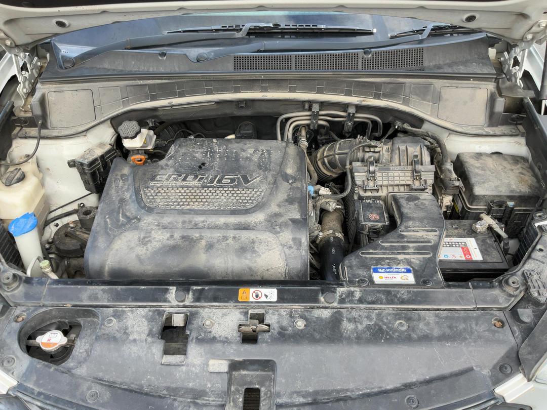 Photo '8' of Hyundai Santa FE DM