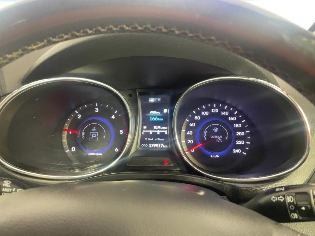 Photo '21' of Hyundai Santa FE