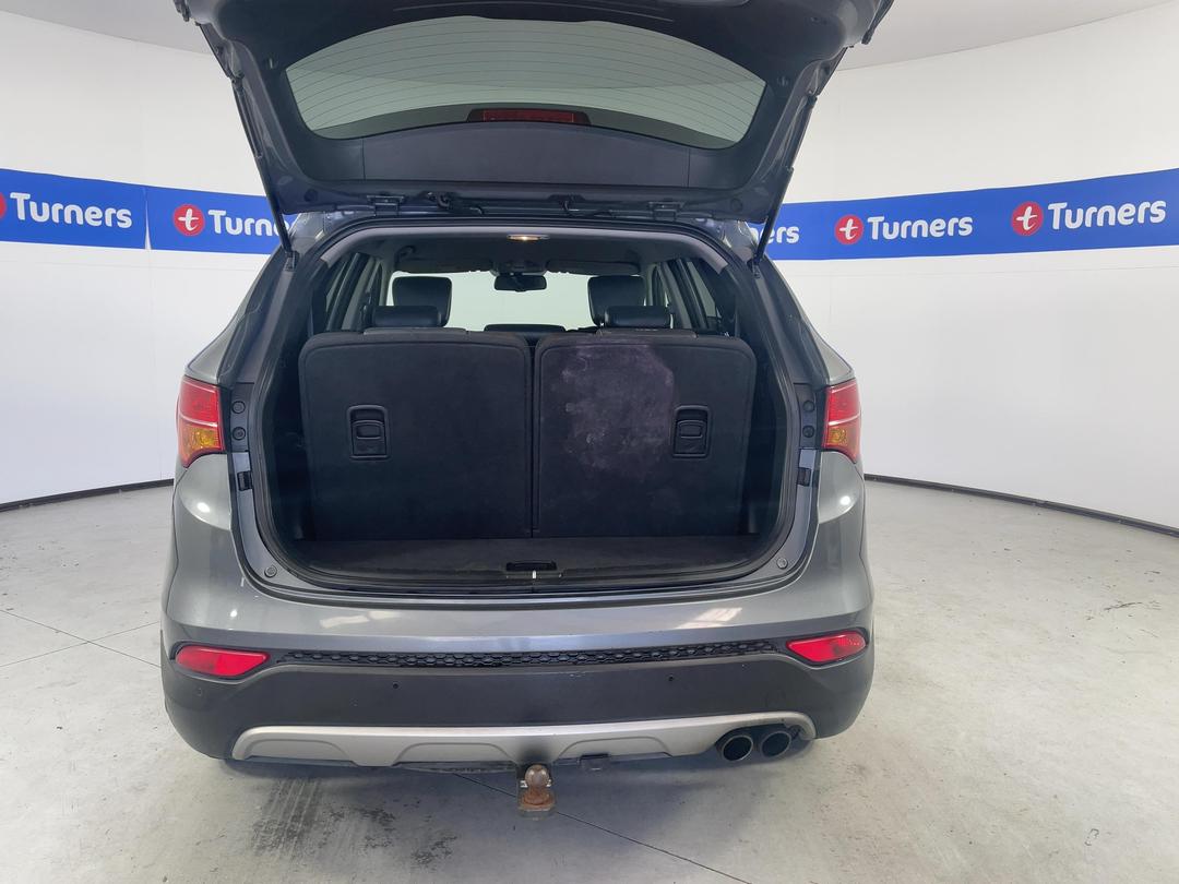Photo '14' of Hyundai Santa FE