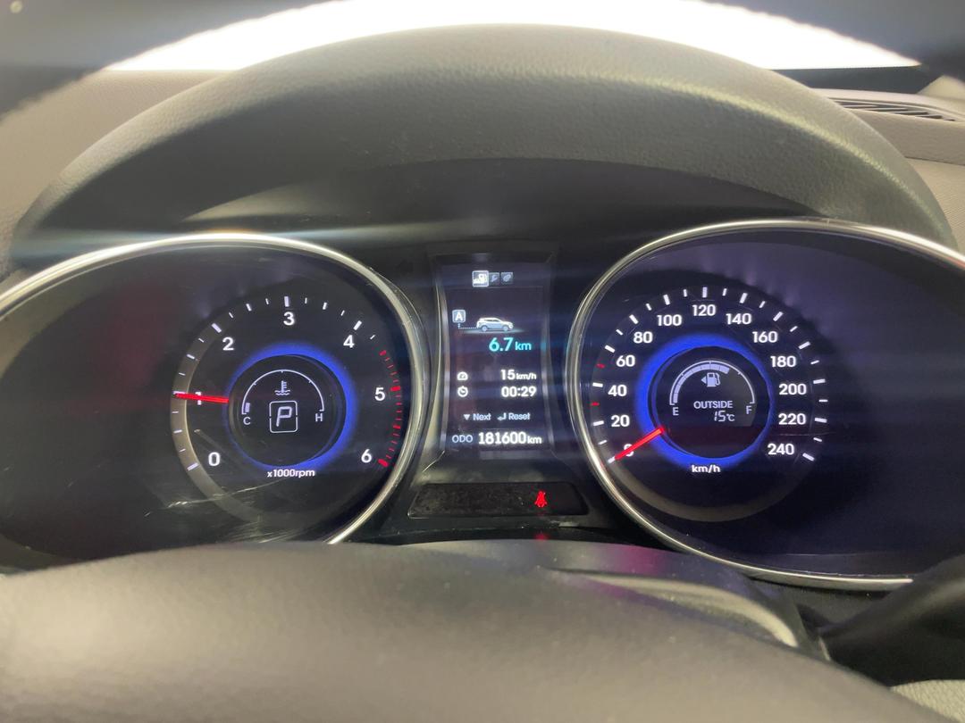 Photo '21' of Hyundai Santa FE